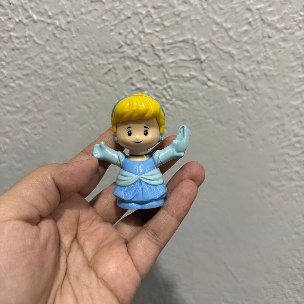 Fisher-Price Little People Disney Princess Cinderella Figure with Slipper